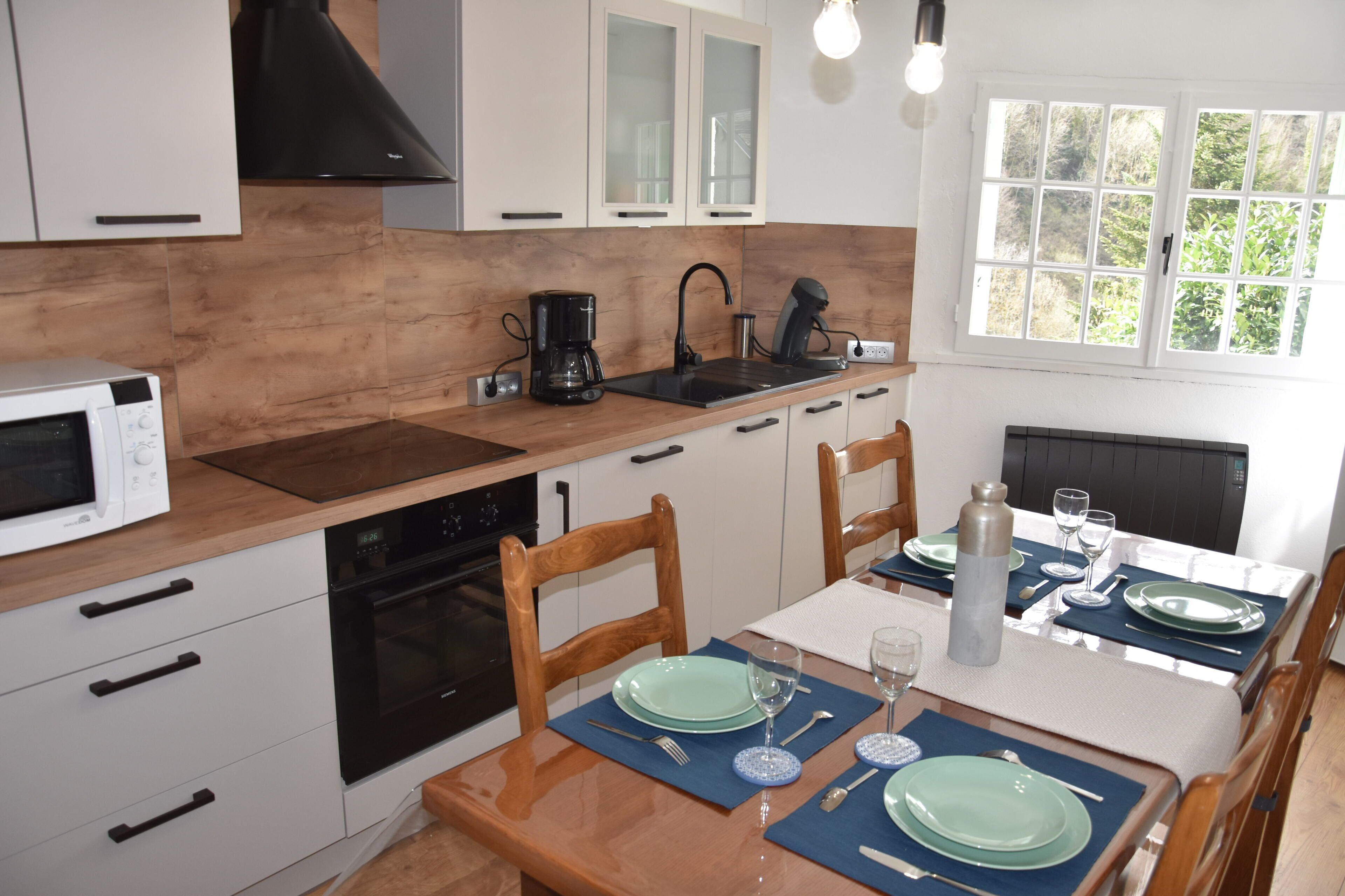 Village house on 3 levels comfortable, good benefits