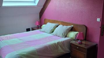 3 quartos, ferros/tábuas de passar roupa, Wi-Fi de cortesia