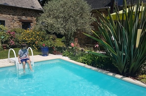 Piscina all'aperto, una piscina riscaldata