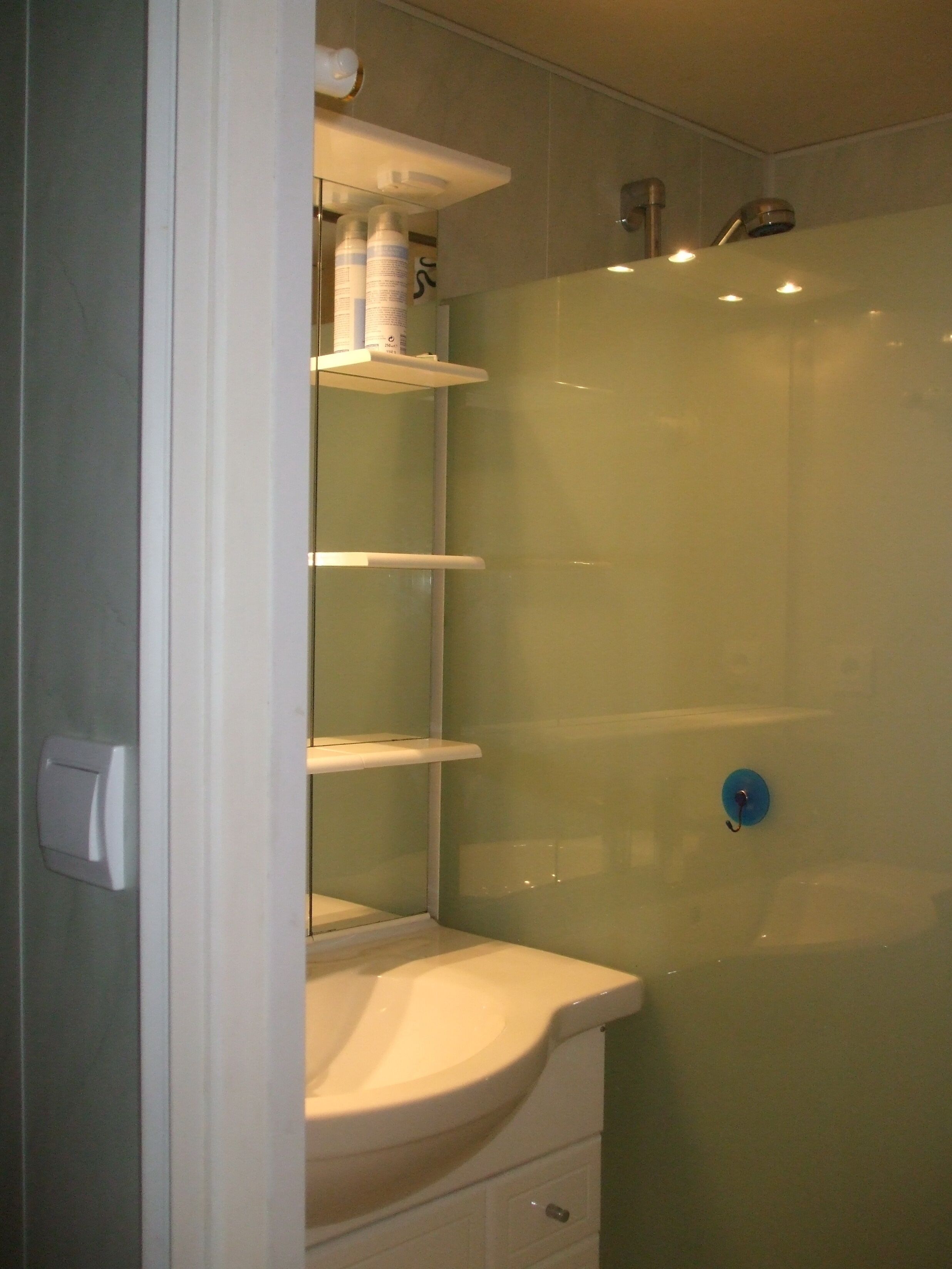 Douche, papier toilette