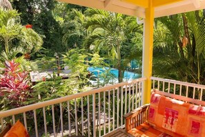 Property grounds - Holiday house with pool in a tropical garden, close to the beach (Bouillante)