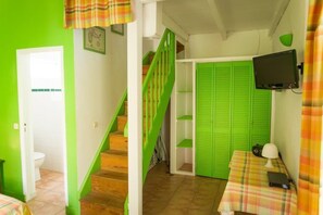 Interior - Holiday house with pool in a tropical garden, close to the beach (Bouillante)