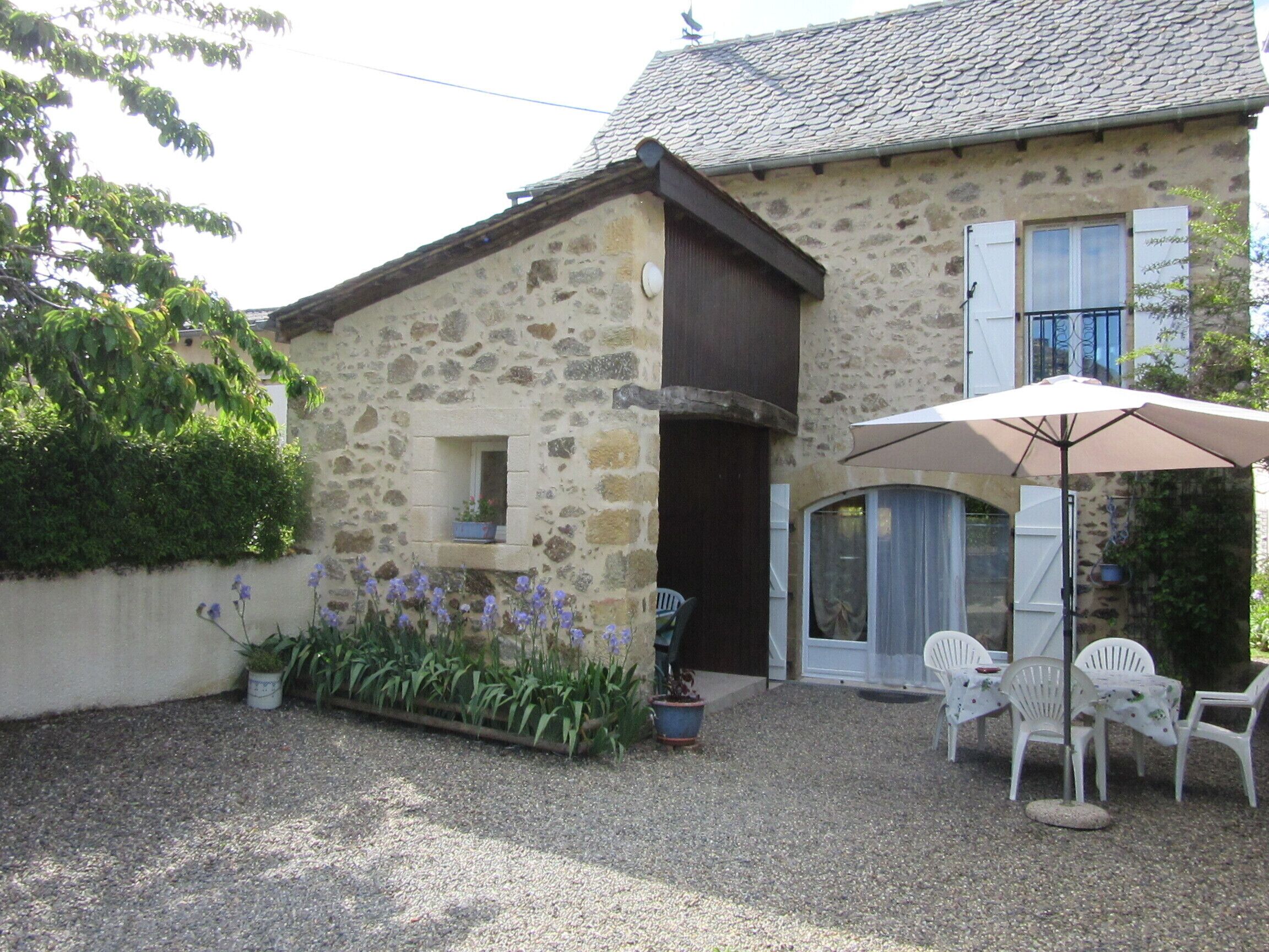 In the heart of the most beautiful villages Quiet house 5 minutes from shops