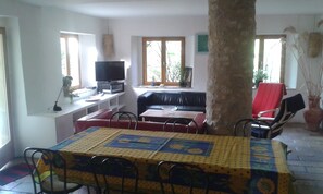 Dining - House 'Côté Sud (Orthoux-Sérignac-Quilhan)