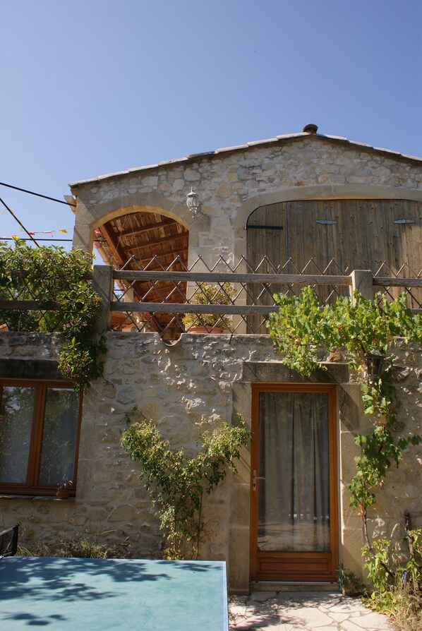 Property grounds - House 'Côté Sud (Orthoux-Sérignac-Quilhan)