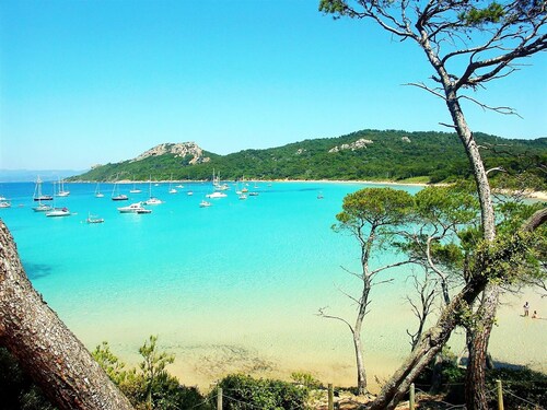 High end estate with superb sea view, heated swimming pool, tennis, jacuzzi