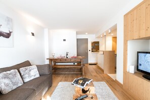 TV, DVD player, books - Megève-Mont d'Arbois, T3 RENOVATED, 50m2, 4 pers. located 5 minutes from the slopes. (Megève)