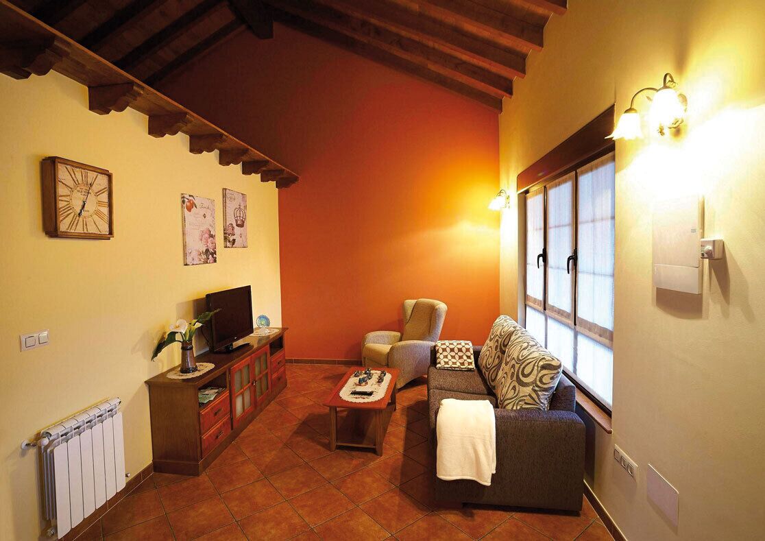 Aptos. Rurales La Torre, "The King of the Tower" between Luarca and Cudillero