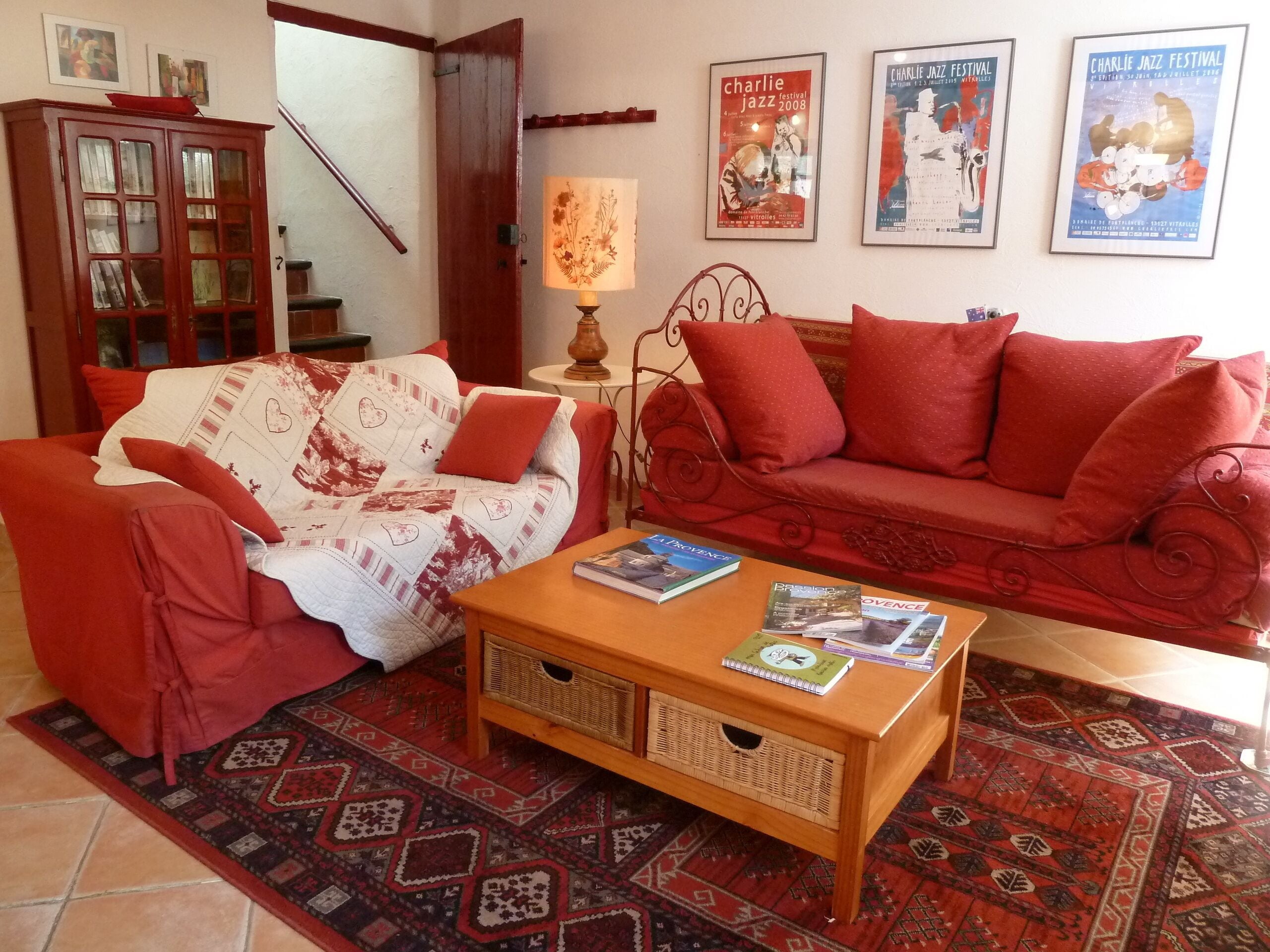 Charming village cottage renovated with taste at the heart of the Vaucluse