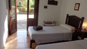 2 chambres, fer et planche Ă repasser, lit parapluie, Wi-Fi gratuit