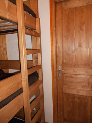 2 bedrooms, free WiFi