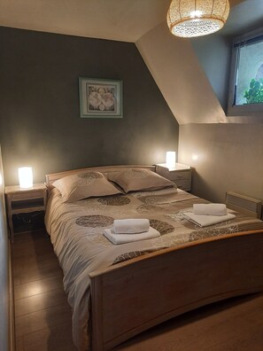 3 slaapkamers, een strijkplank/strijkijzer, gratis wifi