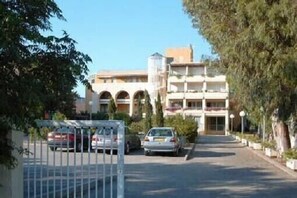Exterior - Apartment with the feet in the water, all the stores (Calvi)