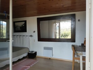 WiFi - Studio with sea view in a villa with private pool, exclusively for clients (La Croix-Valmer)