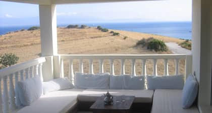 Family friendly villa with sea views, just 10 min walk to the beach
