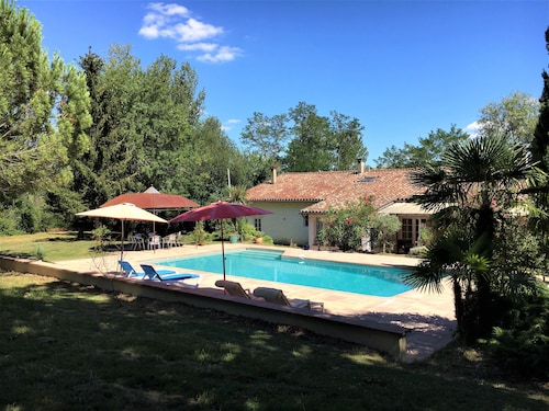 Charmingly converted barn with pool in the Garonne Valley in a 2acre garden