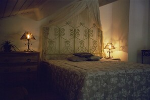 3 bedrooms, iron/ironing board, travel cot, free WiFi