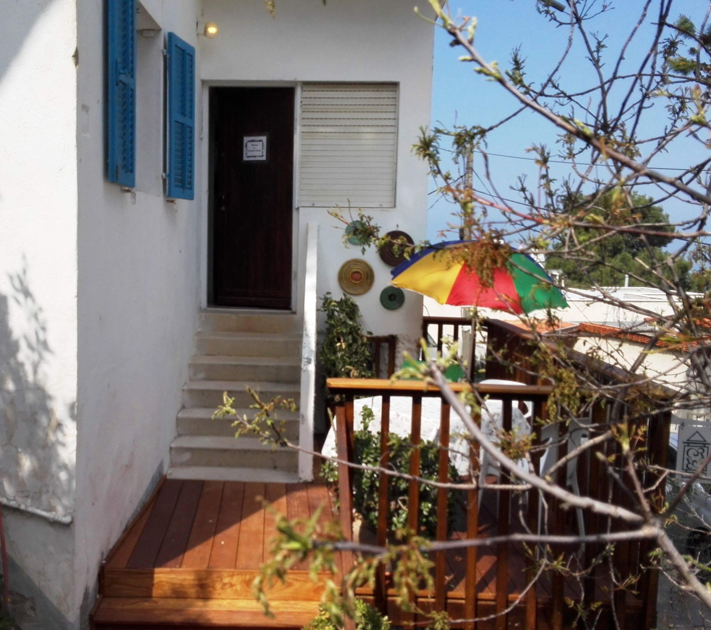 quaint artist's house overlooking the bay, haifa