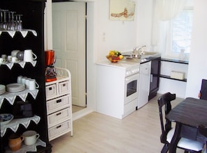Fridge, microwave, oven, stovetop - Vacation house BLACK & WHITE (Bromberg)