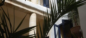 Mukava riad keskellä vanhaa kaupunkia, muutaman minuutin päässä merestä