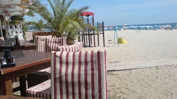 Ligstoelen, strandlakens