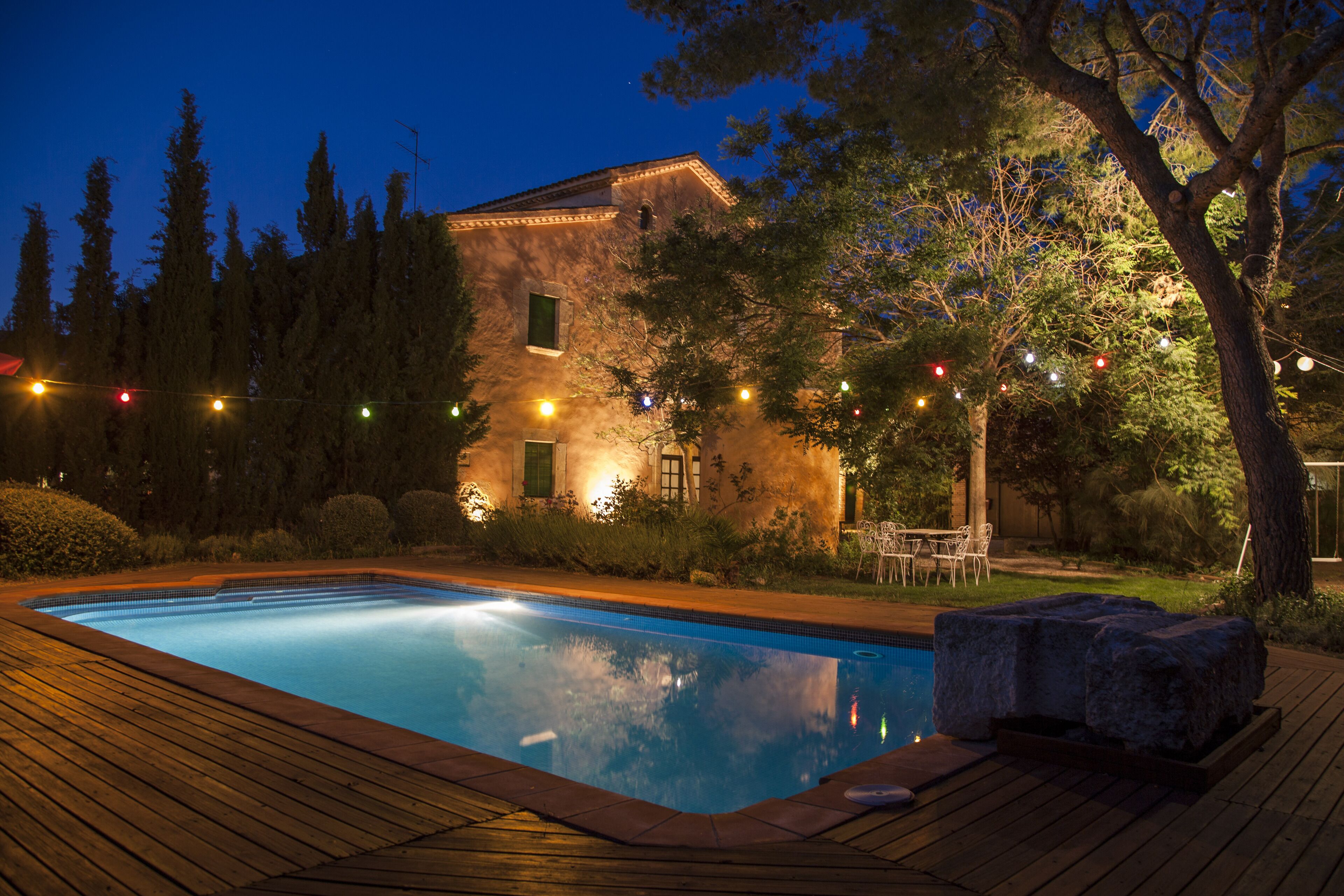 Charming cottage, quiet area, private garden, pool, private entrance