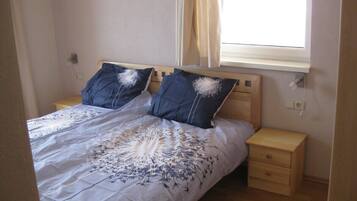 5 slaapkamers, een strijkplank/strijkijzer, wifi, beddengoed