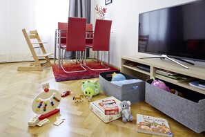 Children's area - Ideal location for sightseeing, shopping, music, culture! Free Wi-Fi! (Wien)