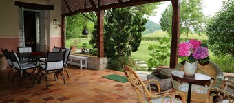 Old house, charm and calm assured. For eight people