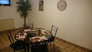 Dining - Cozy apartment on the legendary Loreley (Bornich)