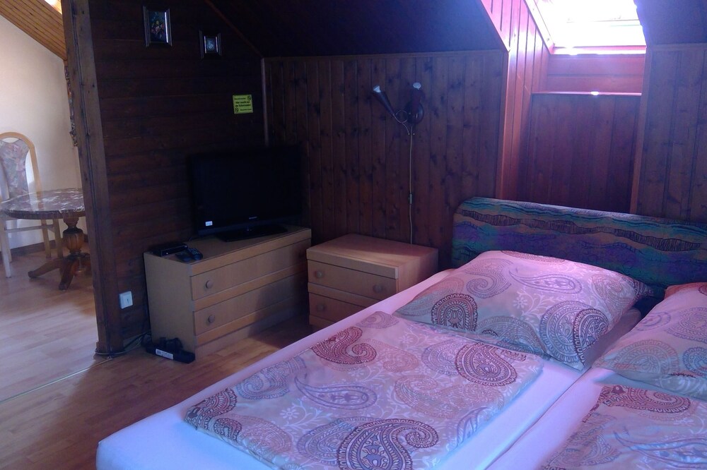 Apartment (7 km from A 7)