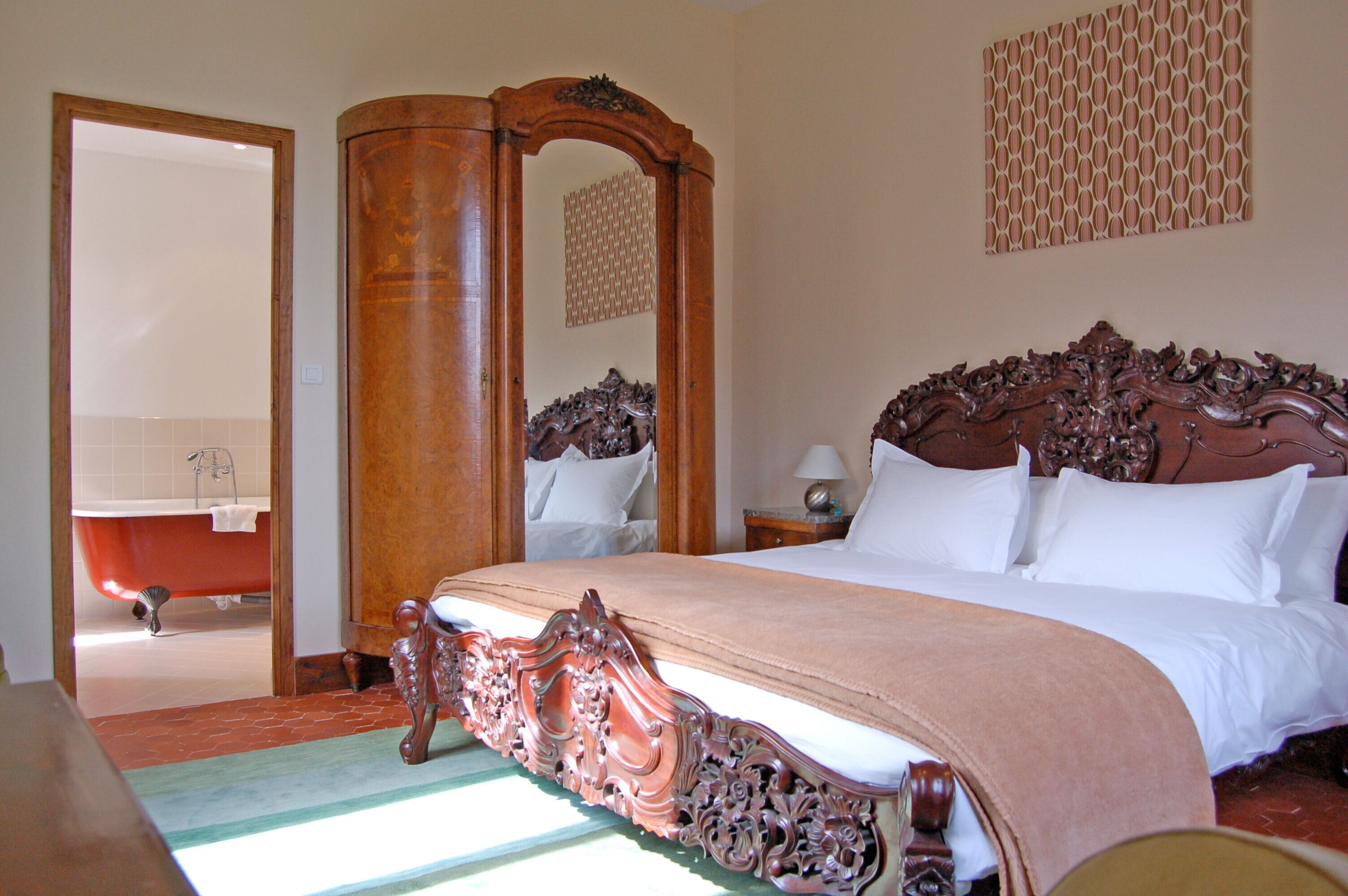 Luxury Riverside Mansion 40 mins from Nice Cote 'dAzur Airport