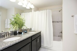 Estudio (4 Bedrooms) | Interior