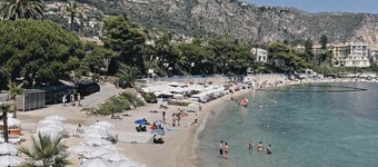  LUXURIOUS VILLA WITH A GREAT SEA VIEW, POOL AND AIR CONDITION