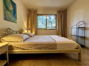 5 Schlafzimmer, Bügeleisen/Bügelbrett, Reisekinderbett, kostenloses WLAN