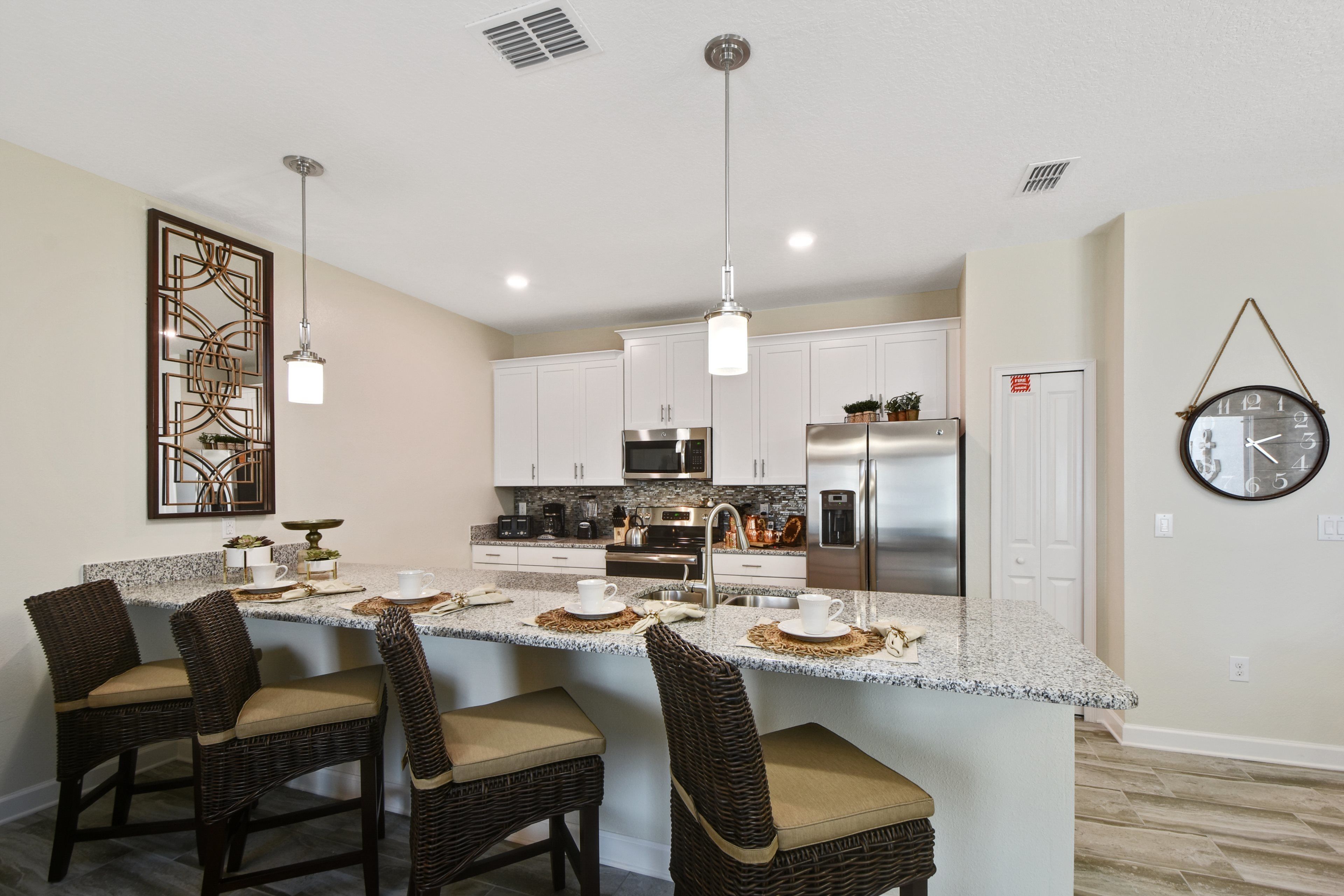 Townhome, 4 Bedrooms | Private kitchen