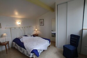 11 makuuhuonetta, silitysrauta/-lauta, ilmainen Wi-Fi