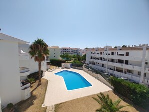 Pool - Apartment located in the wonderful region of Albufeira (Albufeira)