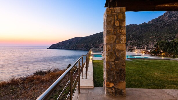 Unclassified image, 1 of 42, button - Spacious Villa in unspoilt nature directly by the sea - a paradise (Kissamos/Chania)