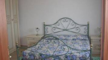 2 Schlafzimmer, Bügeleisen/Bügelbrett, kostenloses WLAN