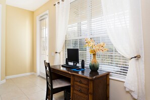 Interior detail - Very Spacious Vacation Apartment with balcony (Orlando)