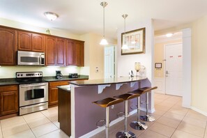 Condo, 4 Bedrooms | Private kitchen | Fridge, microwave, oven, stovetop - Very Spacious Vacation Apartment with balcony (Orlando)