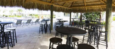 Condo, 2 Bedrooms | Outdoor dining