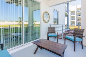 Condo, 2 habitaciones | Terraza o patio