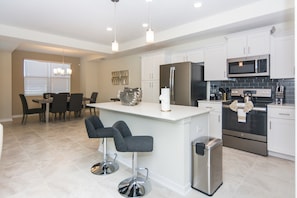 Apartment, 2 Schlafzimmer | Eigene Küche | Kühlschrank, Mikrowelle, Ofen, Herdplatte