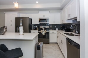 Condo, 2 Bedrooms | Private kitchen | Fridge, microwave, oven, stovetop - Fabulous Apartment with balcony at Storey Lake 272977 (Kissimmee)