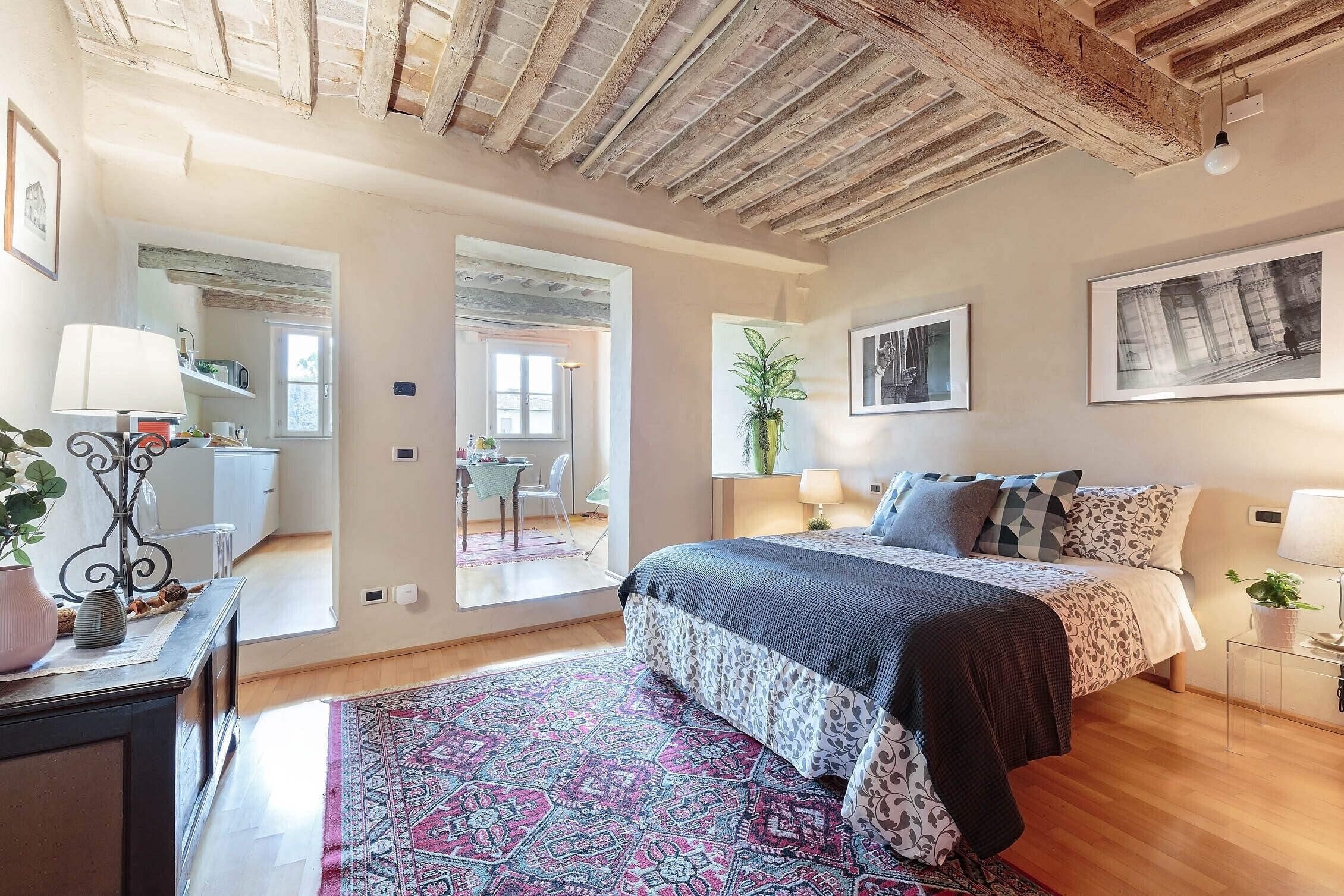 Quiet and exclusive apartment within the city walls