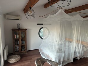 2 bedrooms, iron/ironing board, free WiFi, bed sheets - Holiday house in Giens with a fantastic view over the bay of Almanarre (Hyères)