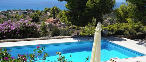 Piscine extérieure
