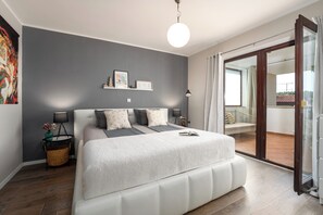 2 bedrooms, desk, iron/ironing board, free WiFi - Family-friendly,air-conditioned, quiet location, garden, barbecue, pets welcome. (Porec)